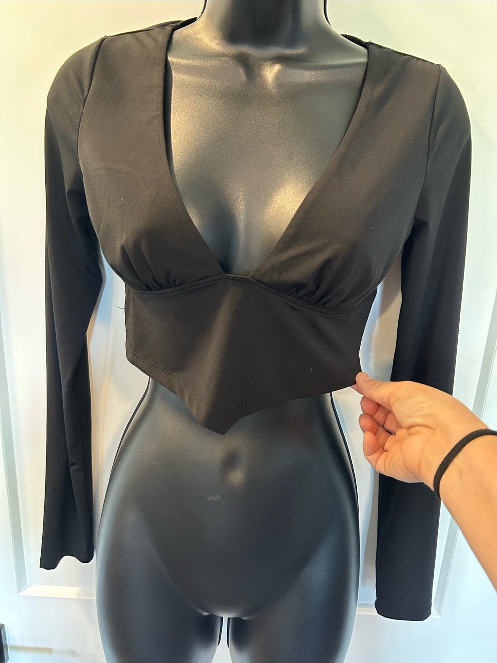 Garage Black Long-Sleeve Cropped V-Neck corset style top